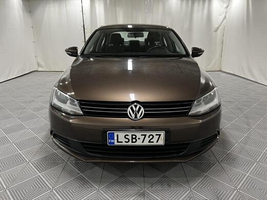 Volkswagen Jetta vaihtoauto