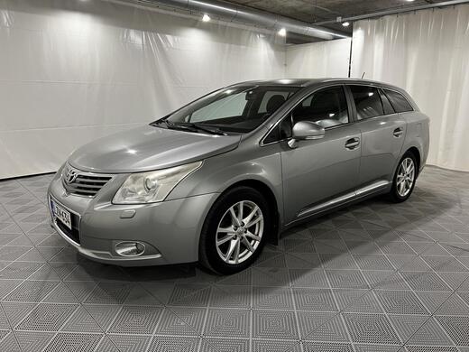 Toyota Avensis vaihtoauto