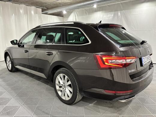 Skoda Superb vaihtoauto