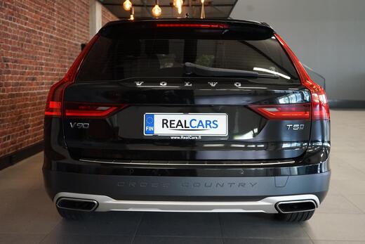 Volvo V90 Cross Country vaihtoauto