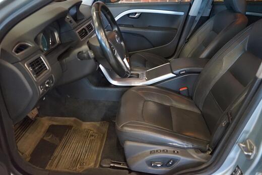 Volvo V70 vaihtoauto