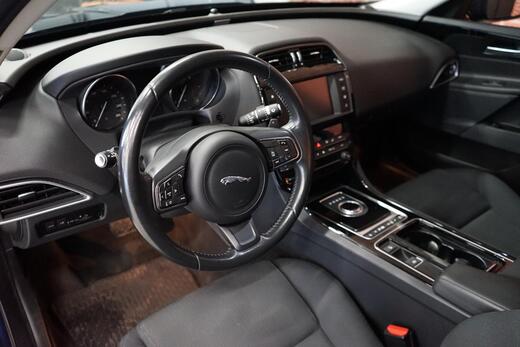 Jaguar XE vaihtoauto