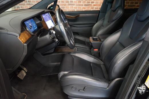 Tesla Model X vaihtoauto