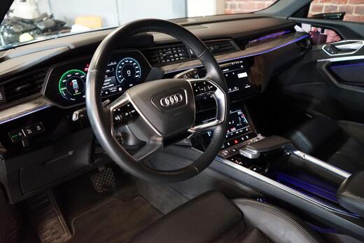 Audi e-tron vaihtoauto