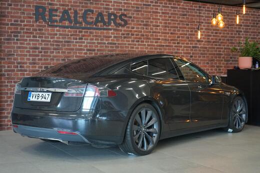 Tesla Model S vaihtoauto