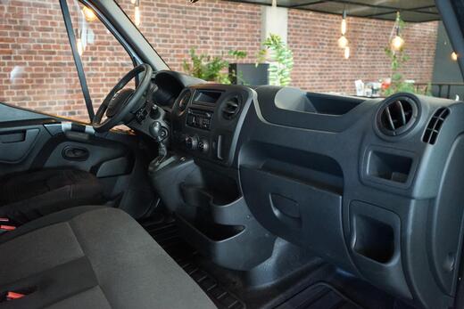 Nissan NV400 vaihtoauto