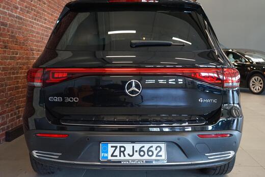 Mercedes-Benz EQB vaihtoauto