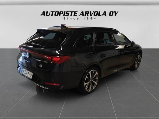 SEAT Leon Sportstourer vaihtoauto