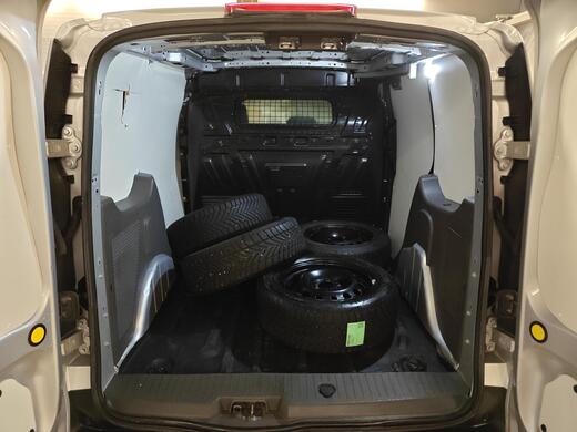 Ford Transit Connect vaihtoauto