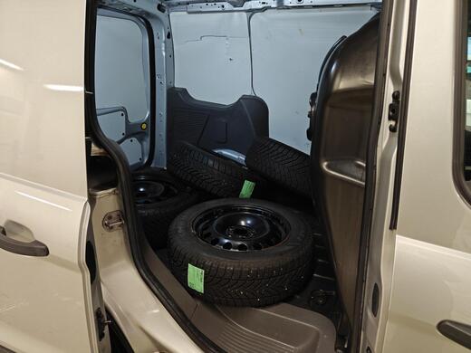 Ford Transit Connect vaihtoauto