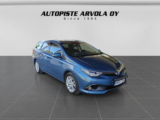 Toyota Auris vaihtoauto