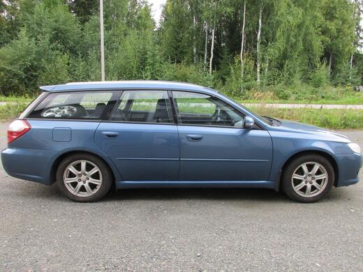 Subaru Legacy vaihtoauto
