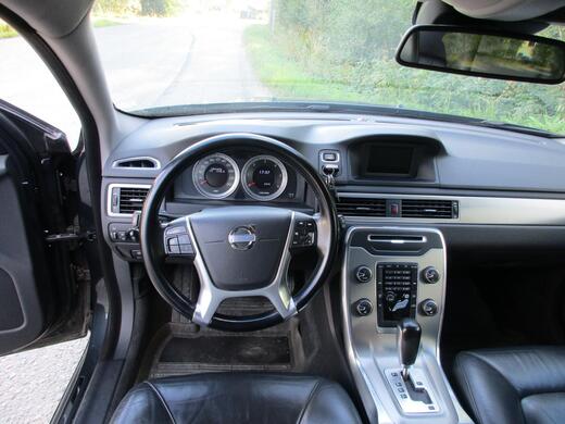 Volvo V70 vaihtoauto