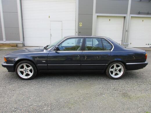 BMW 750 vaihtoauto