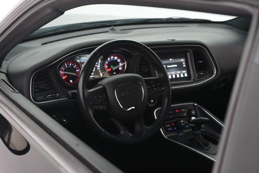 Dodge Challenger vaihtoauto