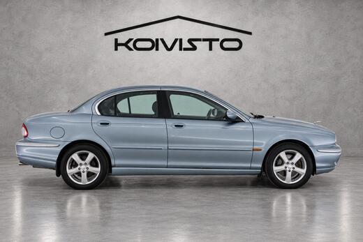 Jaguar X-Type vaihtoauto