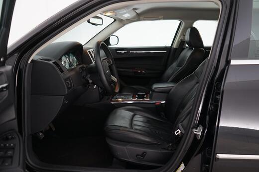 Chrysler 300C vaihtoauto