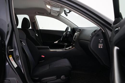 Lexus IS vaihtoauto