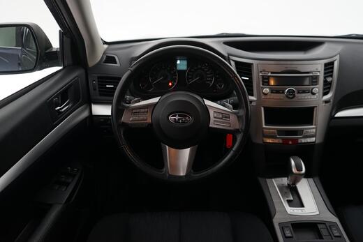 Subaru Legacy vaihtoauto