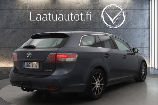 Toyota Avensis vaihtoauto