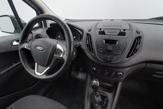 Ford Transit Courier vaihtoauto
