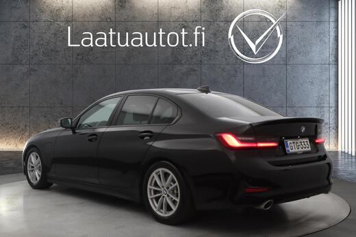 BMW 330 vaihtoauto