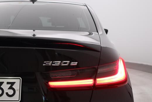 BMW 330 vaihtoauto