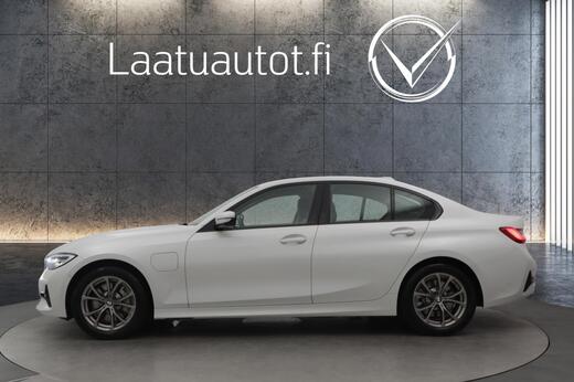 BMW 330 vaihtoauto