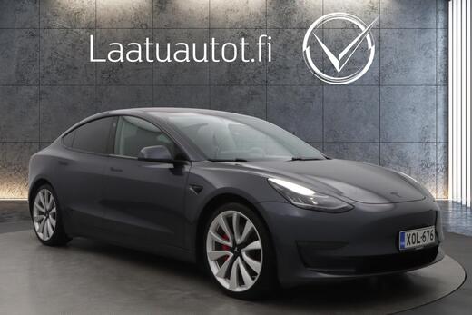 Tesla Model 3 vaihtoauto