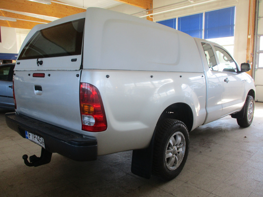 Toyota Hilux vaihtoauto