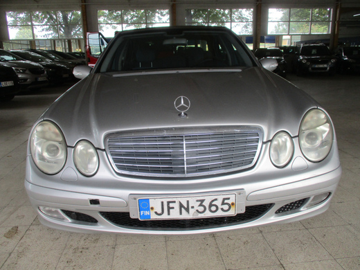 Mercedes-Benz E vaihtoauto