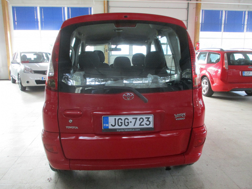 Toyota Yaris vaihtoauto