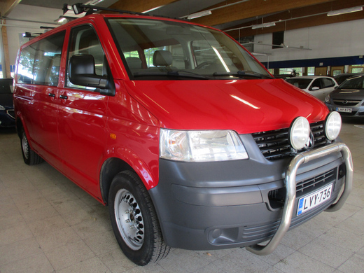 Volkswagen Caravelle vaihtoauto