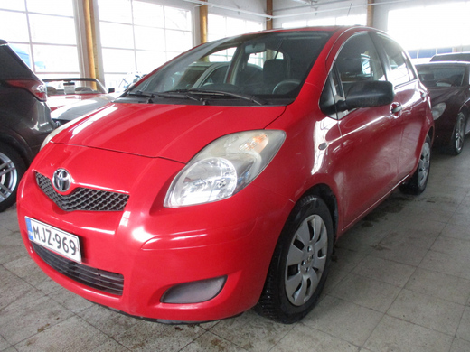 Toyota Yaris vaihtoauto