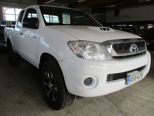 Toyota Hilux vaihtoauto
