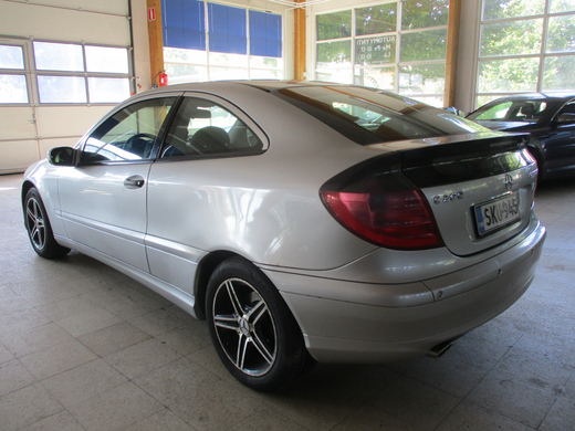 Mercedes-Benz C vaihtoauto