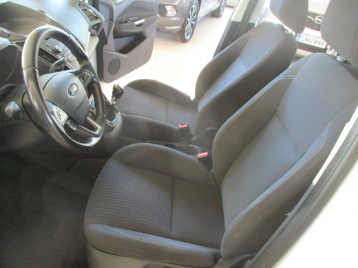 Ford Grand C-MAX vaihtoauto