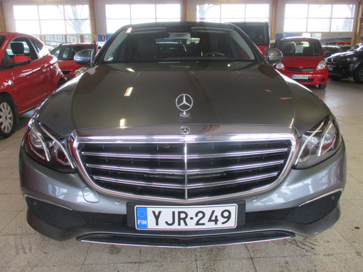 Mercedes-Benz E vaihtoauto