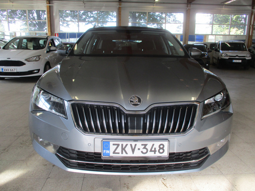 Skoda Superb vaihtoauto