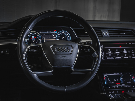 Audi e-tron vaihtoauto
