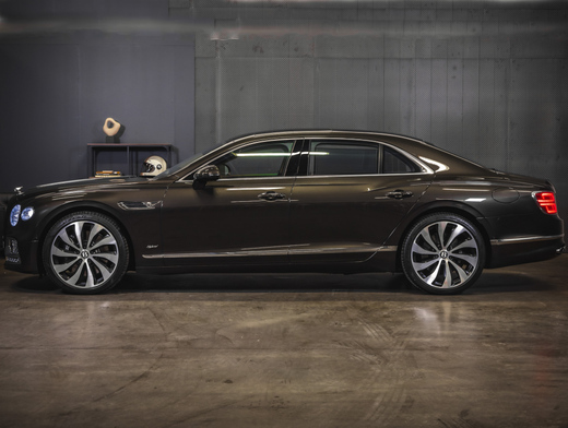 Bentley Flying Spur vaihtoauto