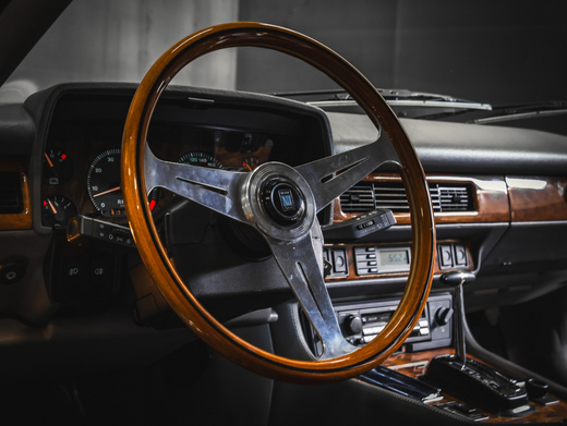 Jaguar XJS vaihtoauto