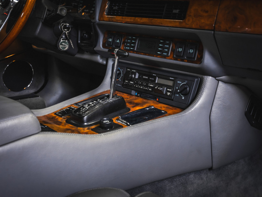 Jaguar XJS vaihtoauto