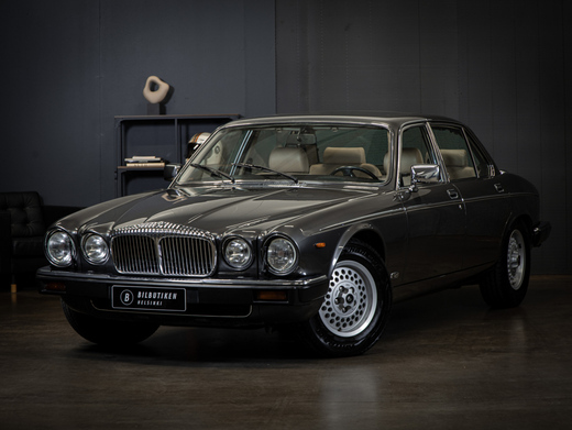 Daimler Double Six vaihtoauto