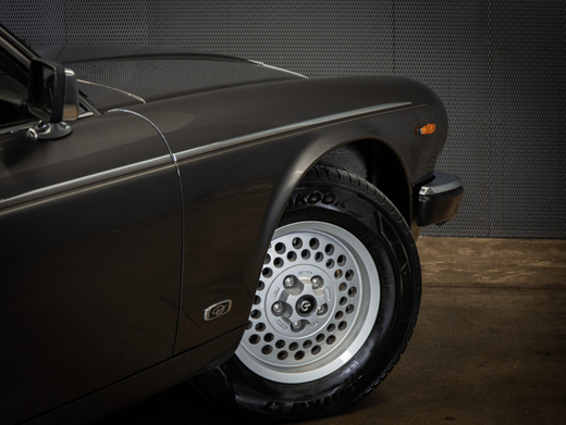 Daimler Double Six vaihtoauto