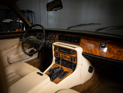 Daimler Double Six vaihtoauto