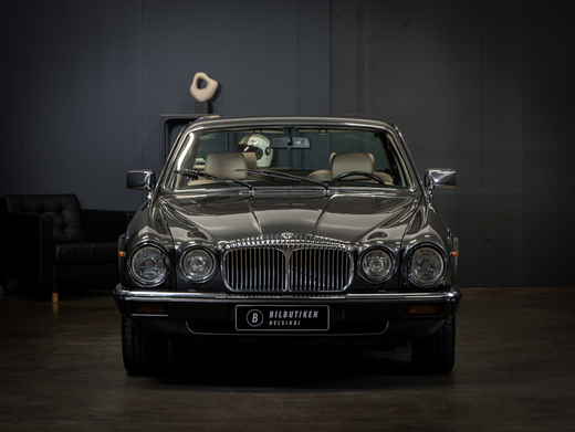 Daimler Double Six vaihtoauto