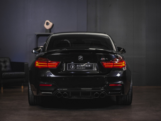BMW M4 vaihtoauto