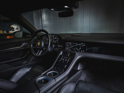 Porsche Taycan vaihtoauto