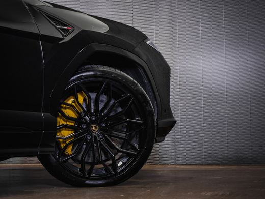 Lamborghini Urus vaihtoauto